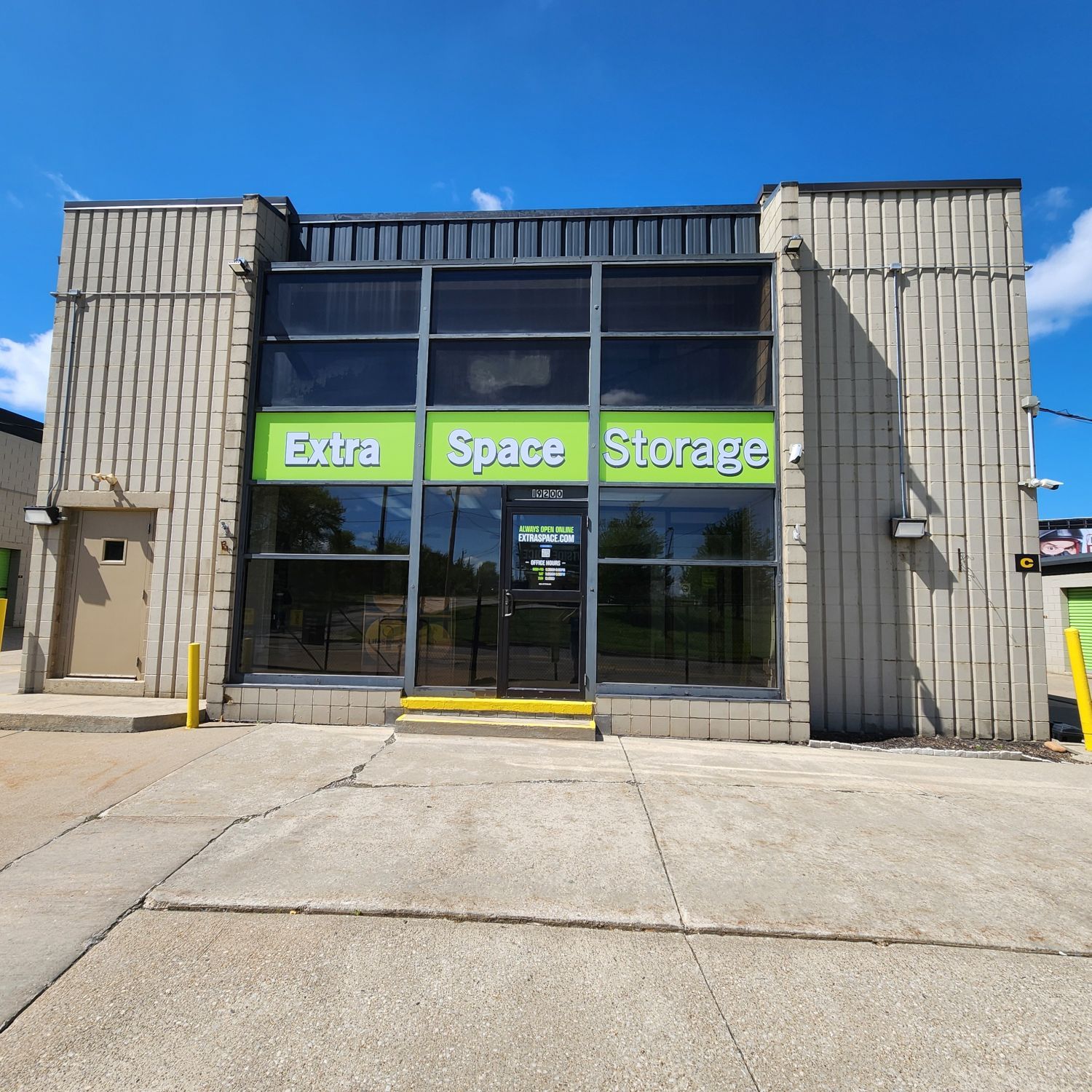 5×5 Self Storage Unit in Cleveland, OH 19200 Neff Rd Cleveland, Ohio
