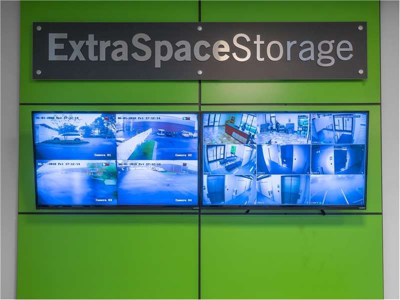 Extra Space Storage  100 Girvin Rd in Jacksonville, FL
