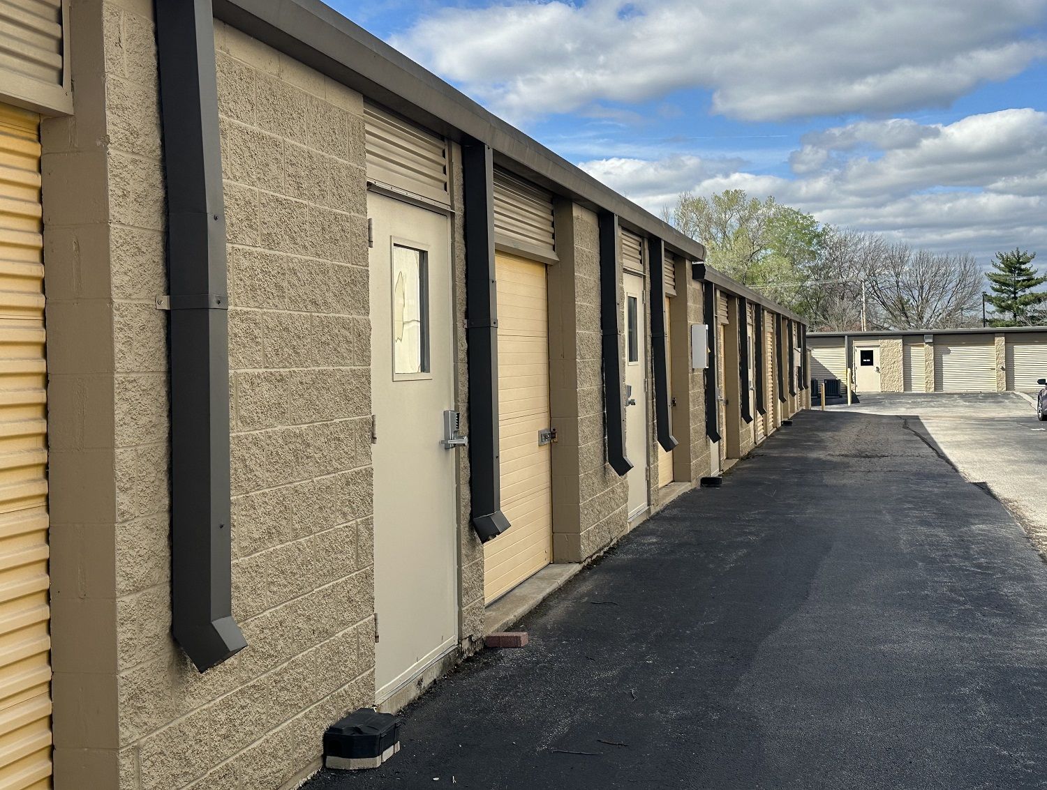 Extra Space Storage  3939 Mexico Rd in St Charles, MO