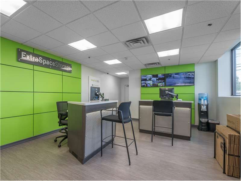 5×5 Self Storage Unit in Dedham, MA 171 Milton St Dedham, Massachusetts 3