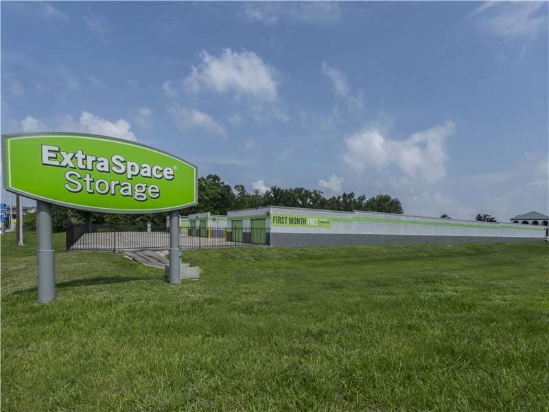 Extra Space Storage  1101 Marshall Farms Rd in Ocoee, FL