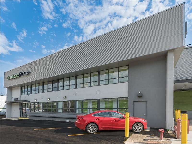 Extra Space Storage  3810 S Four Mile Run Dr in Arlington, VA