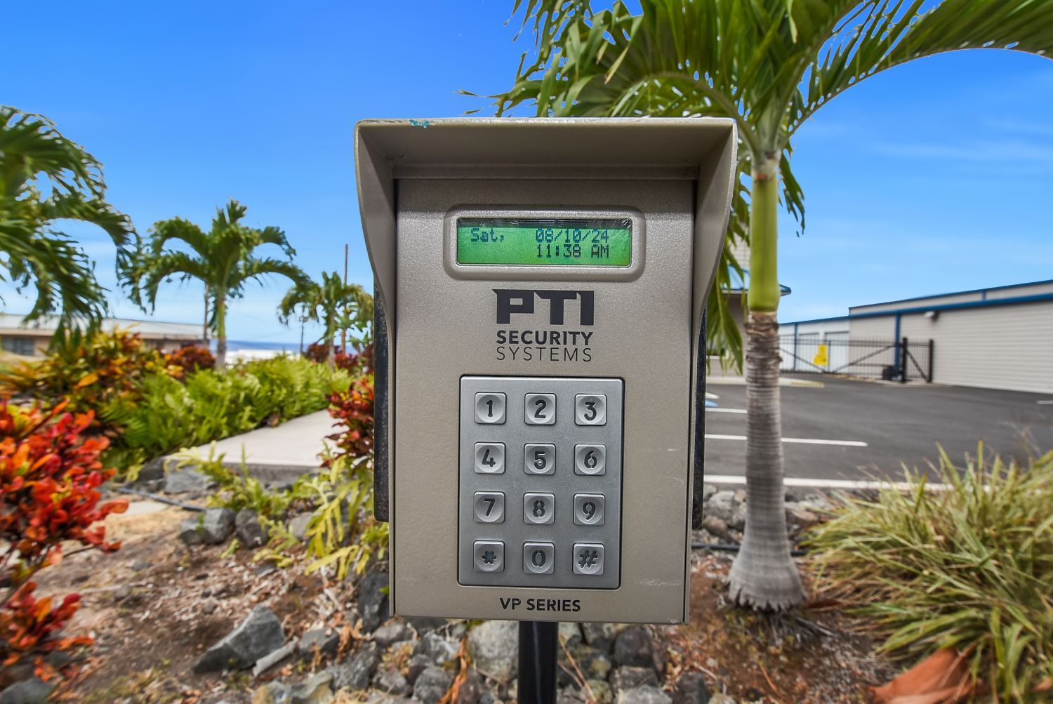 10×10 Self Storage Unit in Kailua-Kona, HI 73-5631 Olowalu St Kailua-Kona, Hawaii 2