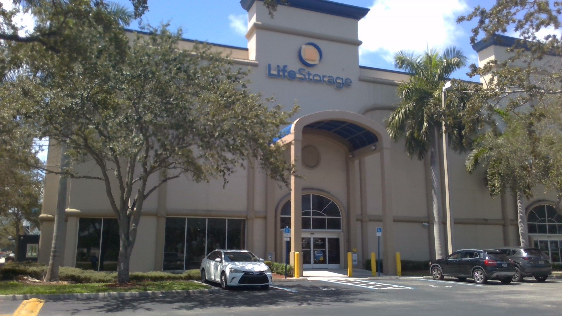 Extra Space Storage  747 NE 3rd Ave in Fort Lauderdale, FL