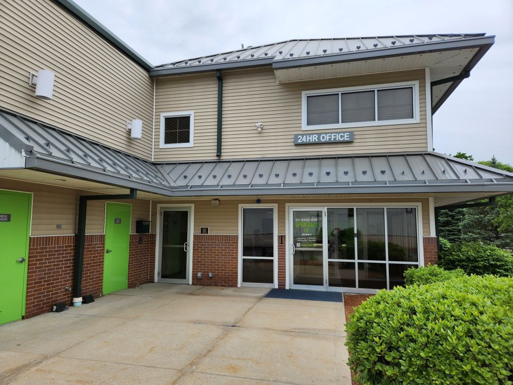 Self Storage Unit in Salem, New Hampshire 3