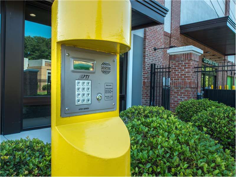 5×10 Self Storage Unit in Kennesaw, GA 4105 George Busbee Pkwy NW Kennesaw, Georgia 2