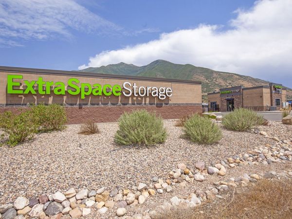 Extra Space Storage facility at 3663 E Highway 6 - Spanish Fork, UT