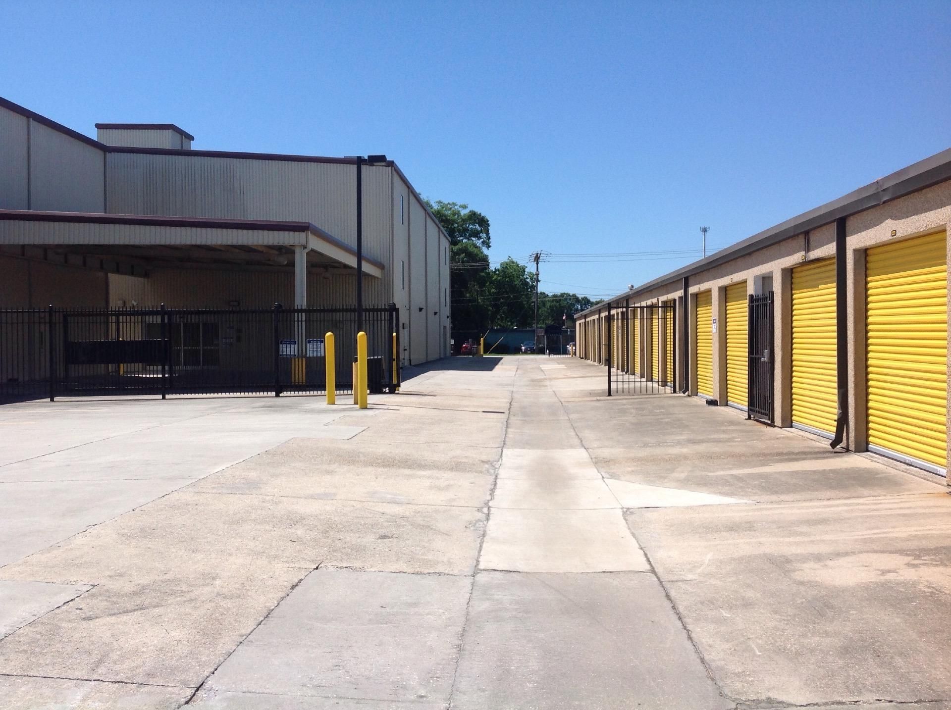 Extra Space Storage  4756 Florida Blvd in Baton Rouge, LA