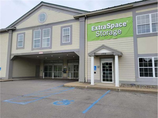 Extra Space Storage facility at 1772 Route 9 - Clifton Park, NY