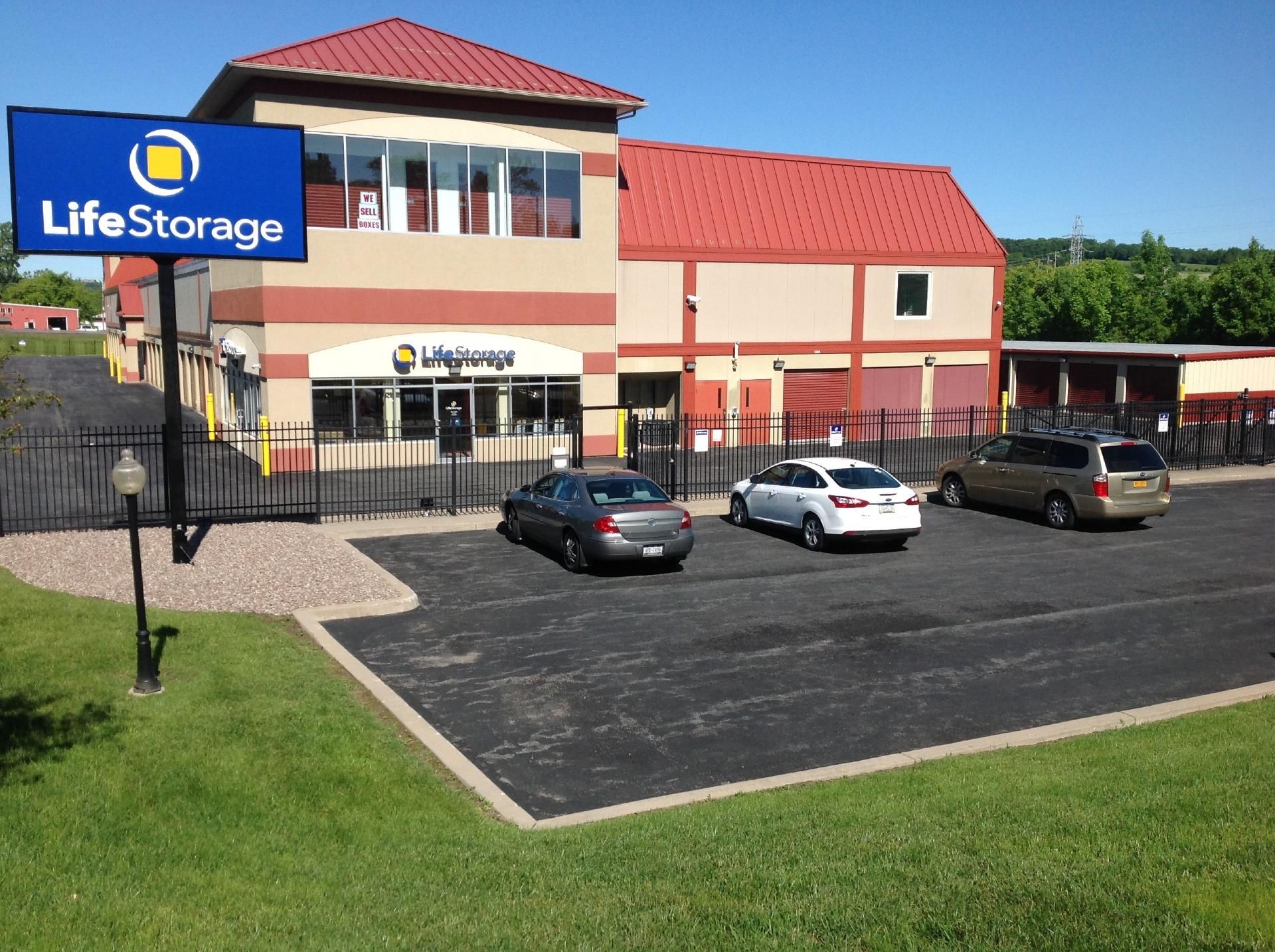 10×10 Self Storage Unit in Camillus, NY 104 Bennett Rd Camillus, New York
