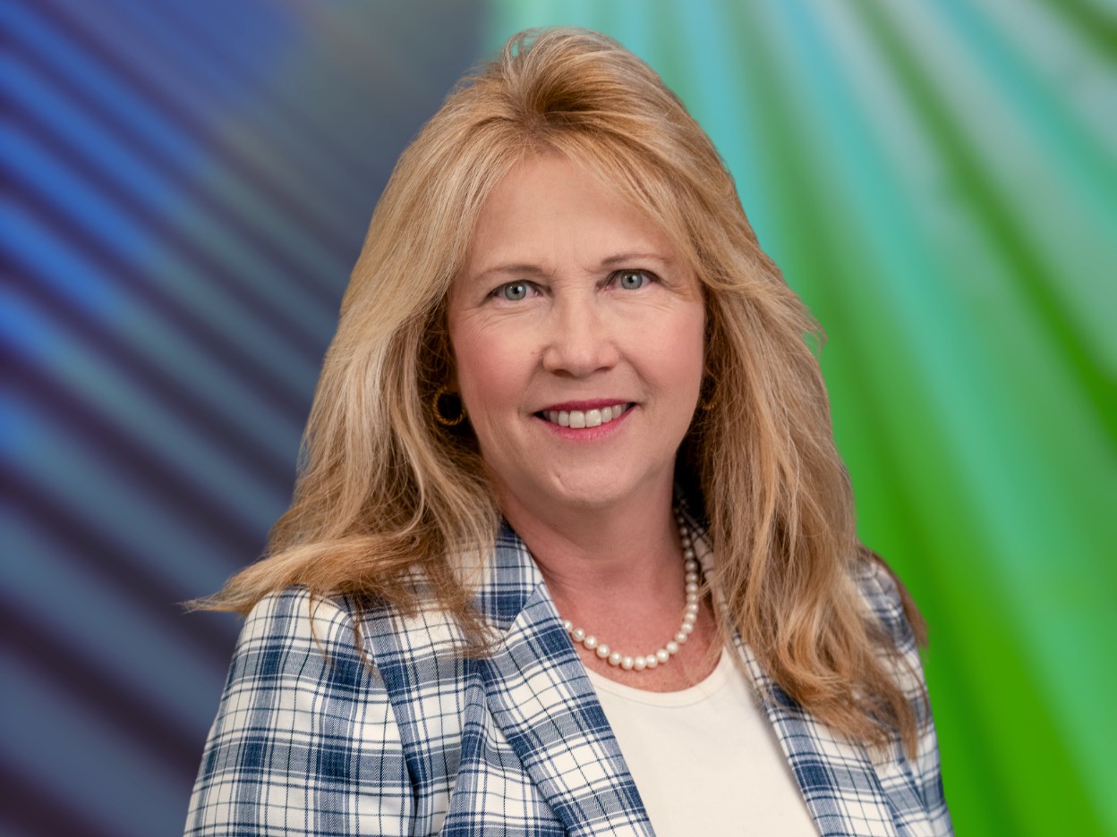 0032-00 insideEXR Alison Black