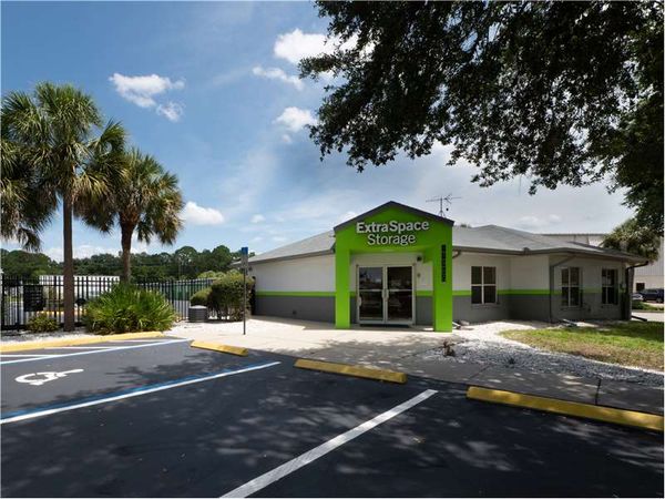 Extra Space Storage facility at 17960 Paulson Dr - Port Charlotte, FL