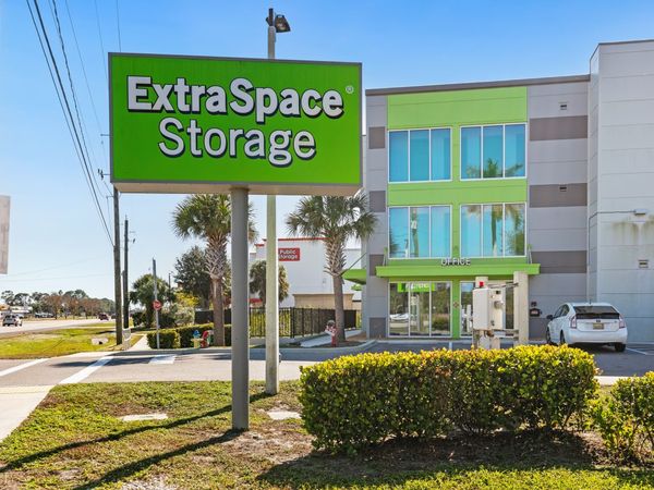 Extra Space Storage facility at 626 S Tamiami Trl - Osprey, FL