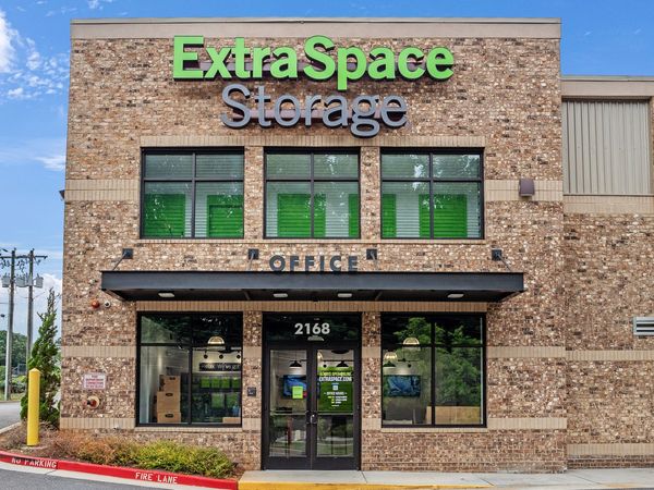 Extra Space Storage facility at 2168 Canton Hwy - Cumming, GA