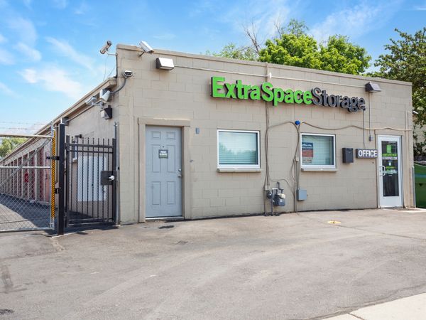 Extra Space Storage facility at 7307 S 300 W - Midvale, UT