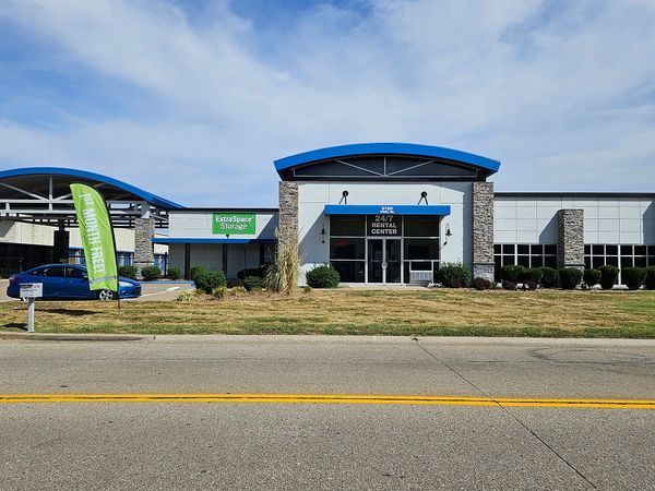 Extra Space Storage facility at 5100 Vogel Rd - Evansville, IN