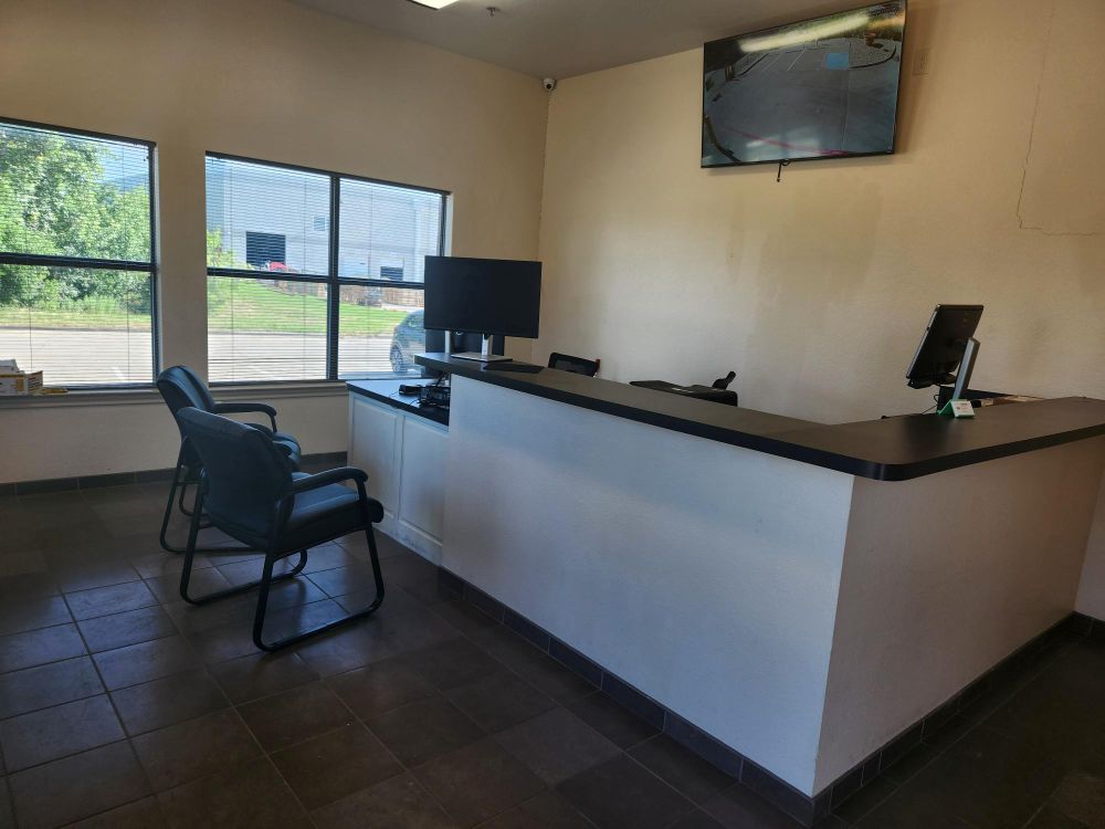 5×10 Self Storage Unit in Lewisville, TX 2710 Denton Tap Rd Lewisville, Texas 3