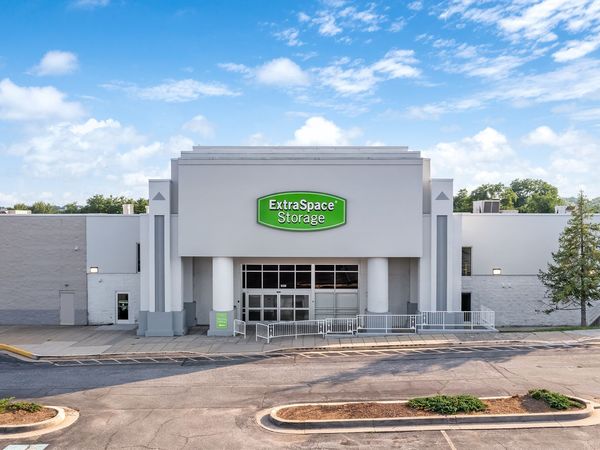 Extra Space Storage facility at 10300 Reisterstown Rd - Owings Mills, MD