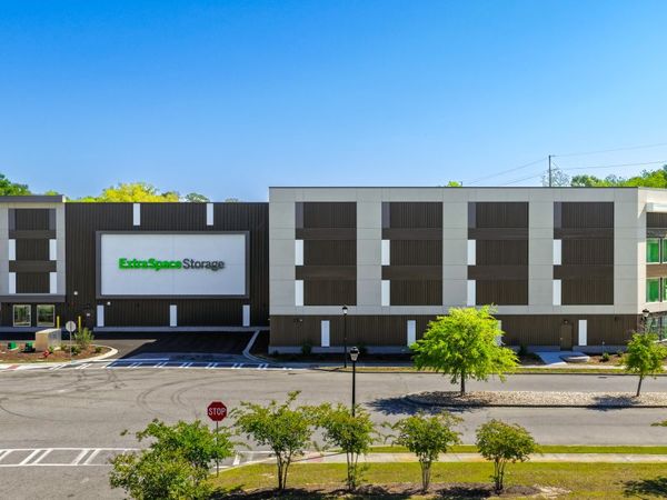 Extra Space Storage facility at 5792 Ogeechee Rd - Savannah, GA