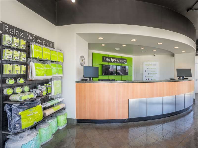 20×10 Garage in Santa Clara, CA 2576 Scott Blvd Santa Clara, California 3