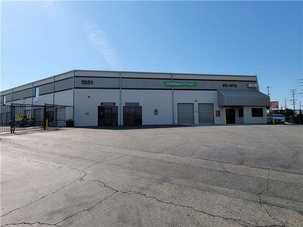 Extra Space Storage facility at 1951 N Gaffey St - San Pedro, CA