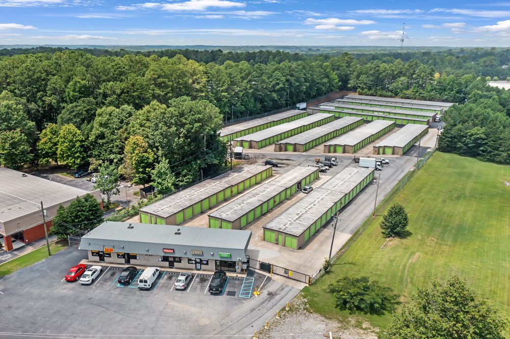 Extra Space Storage  5725 Old National Hwy in Atlanta, GA