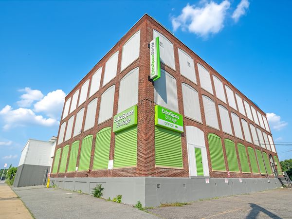 Extra Space Storage facility at 37 River St - Waltham, MA
