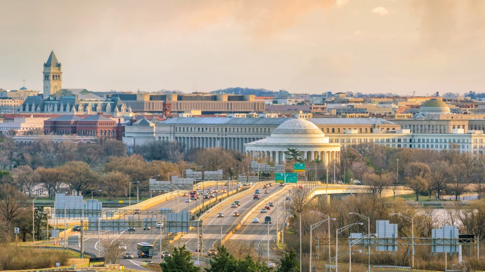 Article image for: How Much Does Hiring a Moving Company Cost in Washington, DC?