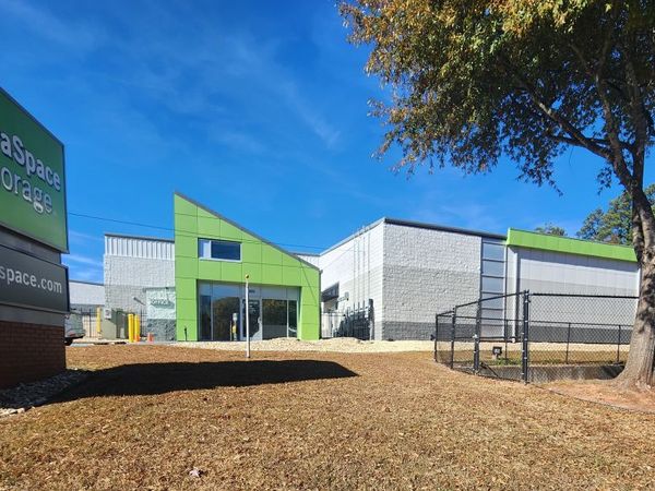 Extra Space Storage facility at 3150 Austell Rd SW - Marietta, GA