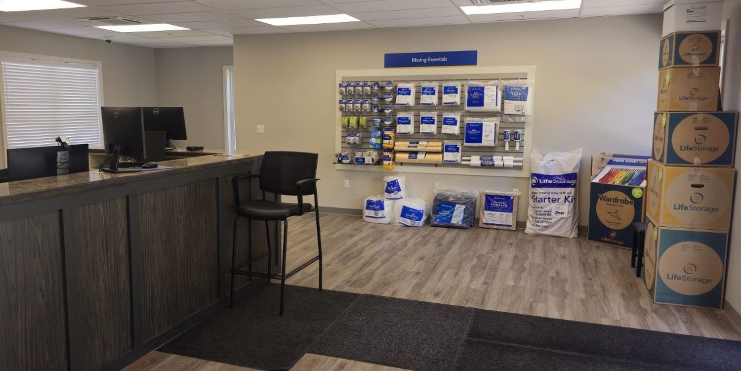 5×5 Self Storage Unit in Merrimack, NH 4 Benning Ct Merrimack, New Hampshire 3
