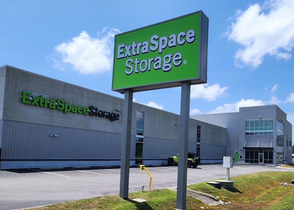 20×10 Parking Lot in Pensacola, FL