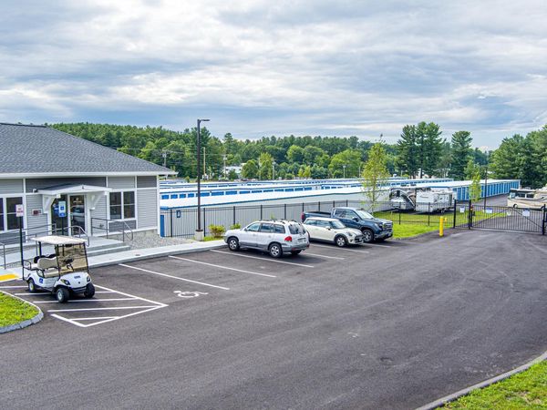 Extra Space Storage facility at 4 Benning Ct - Merrimack, NH