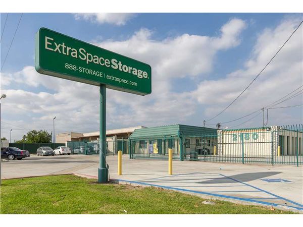 Extra Space Storage facility at 2180 W Highland Ave - San Bernardino, CA