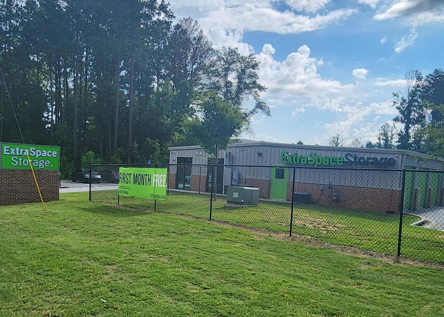 Extra Space Storage  7700 Jonesboro Rd in Jonesboro, GA