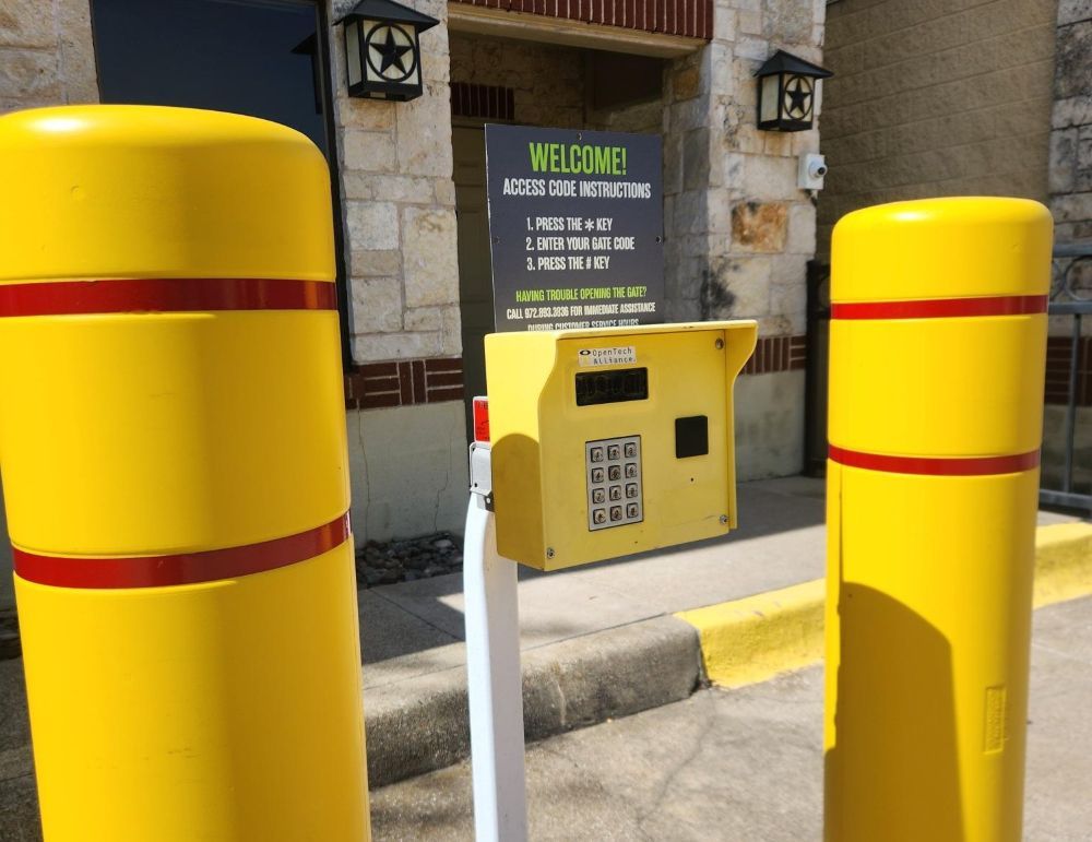 10×20 Self Storage Unit in McKinney, TX 3080 Alma Rd McKinney, Texas 2