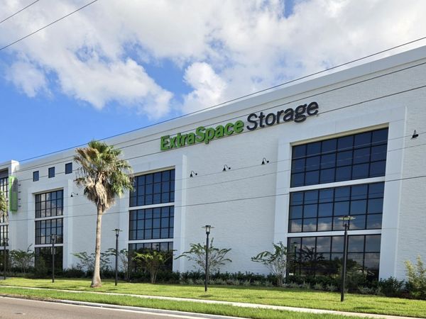 Extra Space Storage facility at 3416 Aloma Ave - Winter Park, FL