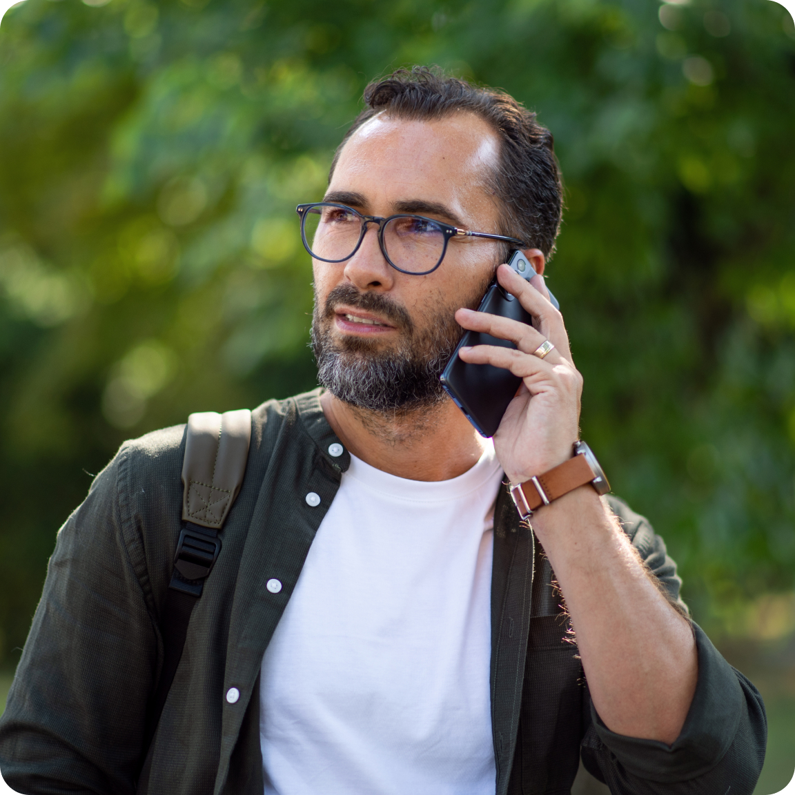 Homme au téléphone