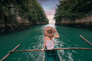 Frais bancaires à l’étranger : tout savoir pour les maîtriser