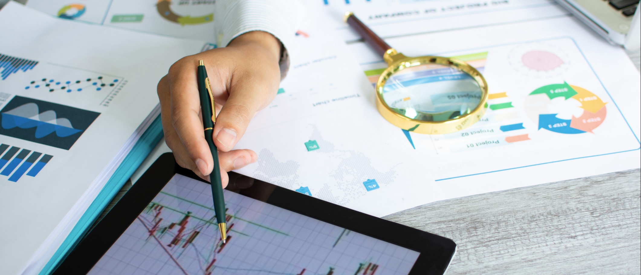 L’actif sous-jacent d’un instrument financier peut être une action, une devise, un indice boursier, etc.