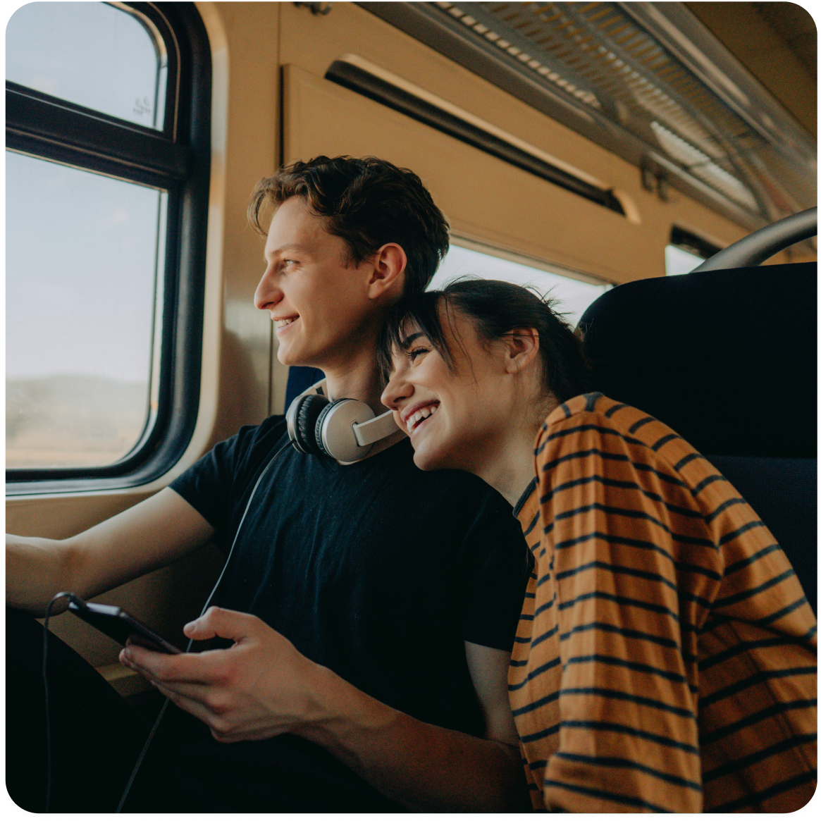 Couple dans un train.