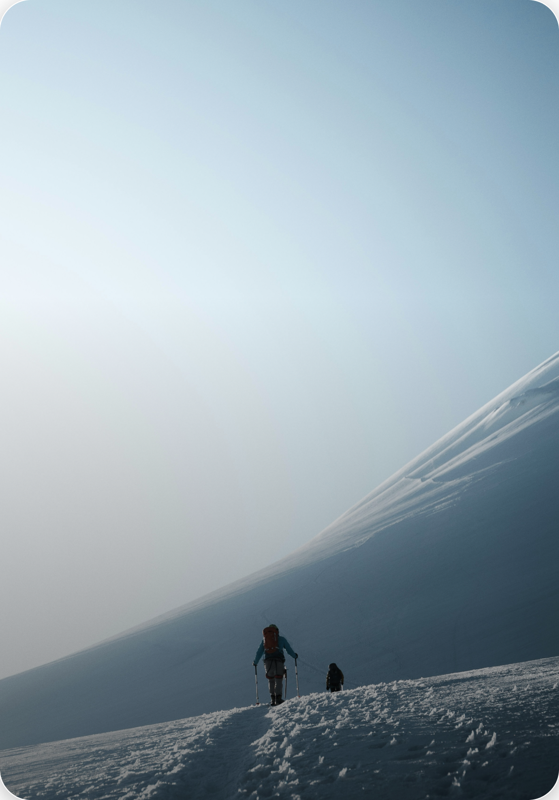 Assurance ski Mastercard couvre jusqu'à 5 000 € TTC par évènement max de 10 000 € TTC par an an par carte assurée