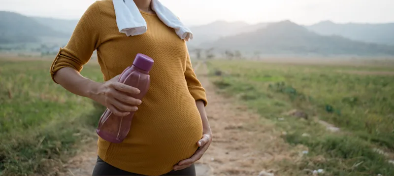 6 Ways to Stay Cool in the Summer When You're Pregnant AF