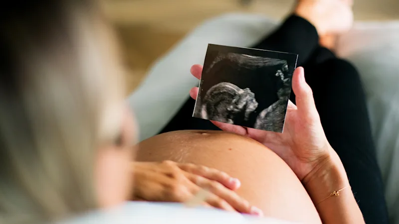 How to Create a Baby Registry: The Ultimate Guide for Expecting Parents