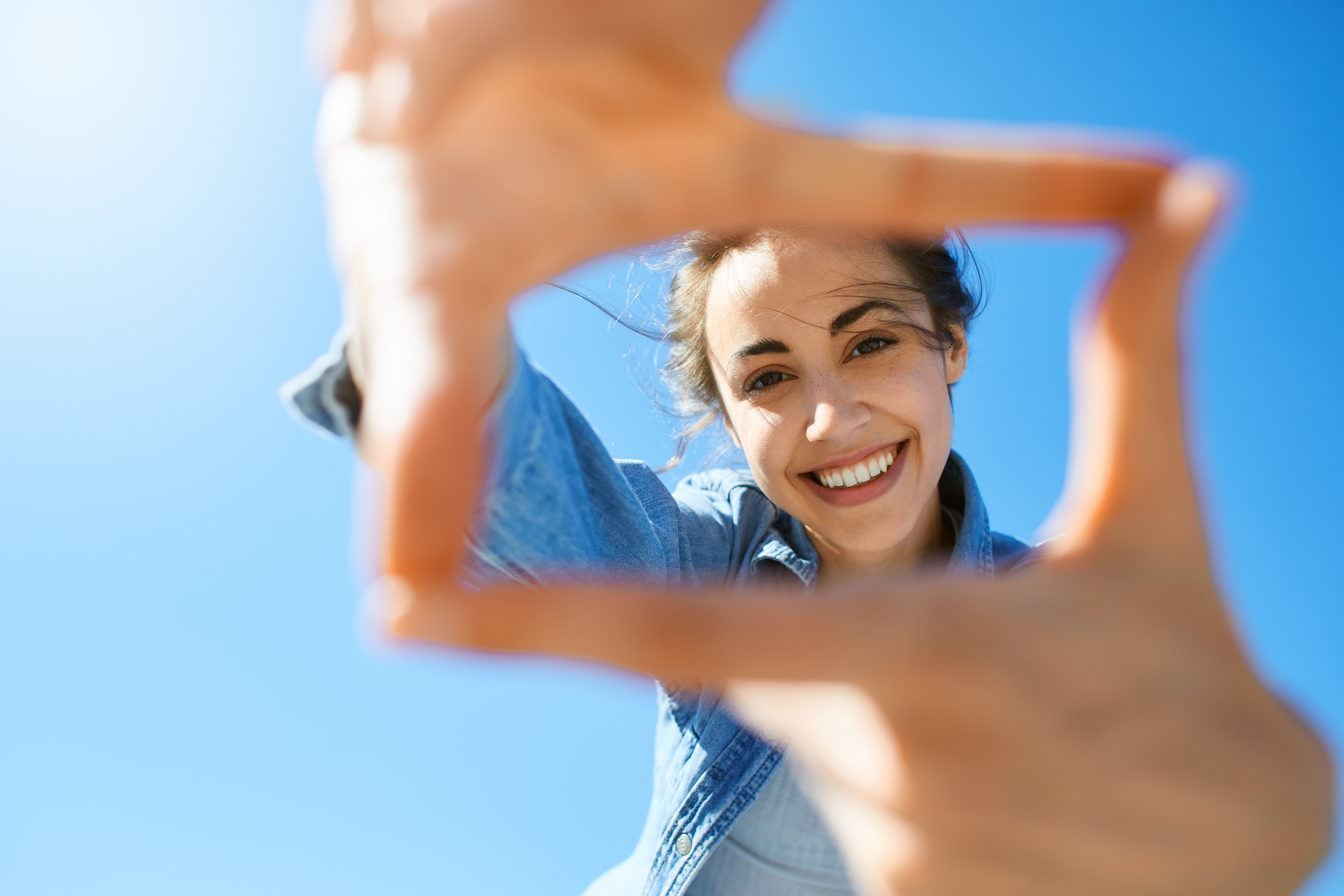 Woman smiling with beautiful teeth 