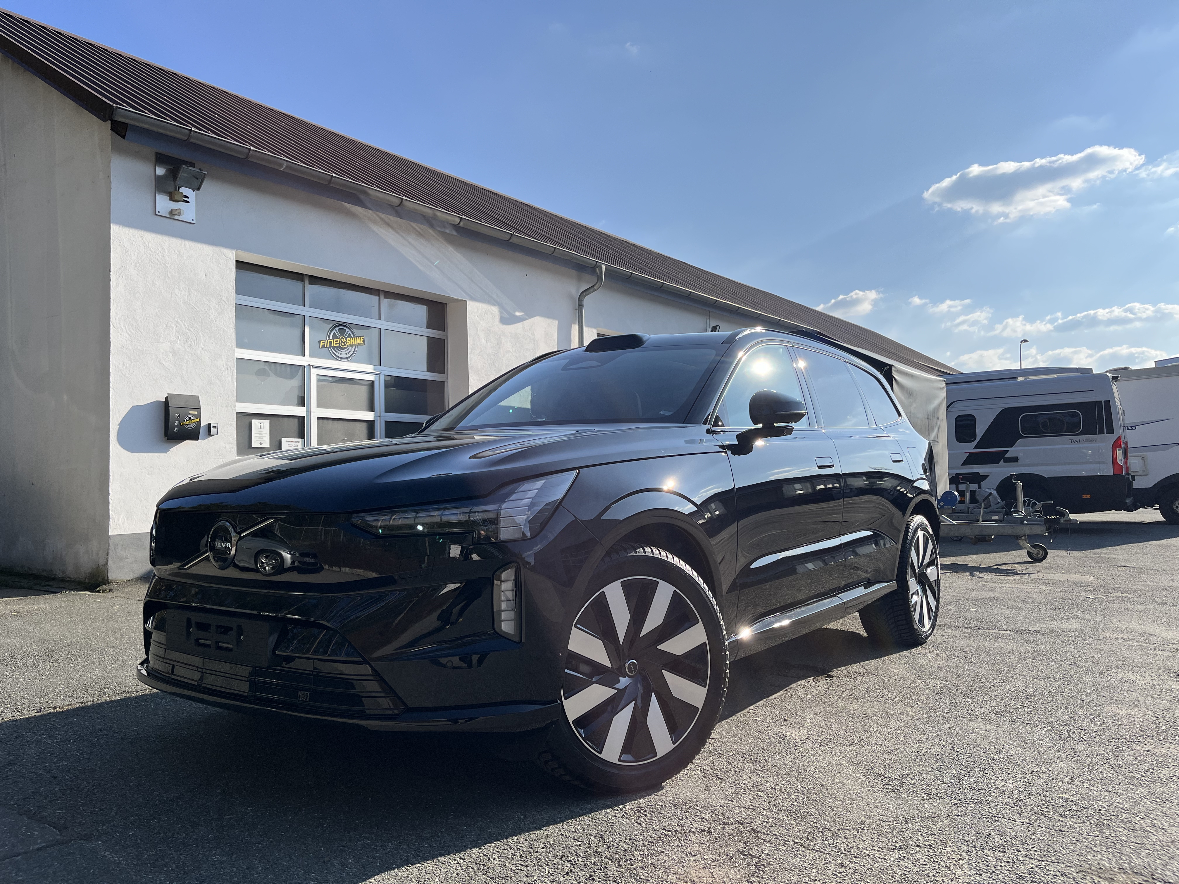 Volvo EX 90