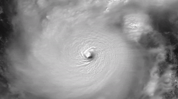 De kern met het oog van Milton - CSU/CIRA & NOAA