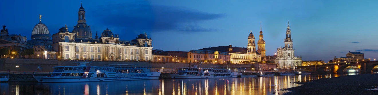 Dresden ligt aan de Elbe en maakt zich zorgen over de enorme watervloed die de komende dagen op komst is - Kolossos