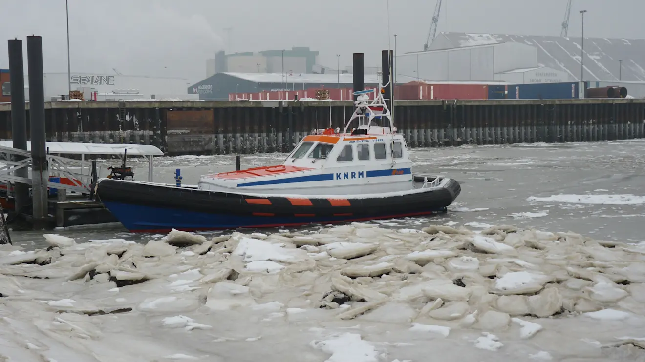 IJs in de Eemshaven - Jannes Wiersema