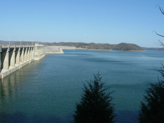 Lake Cumberland in Kentucky, één van de staten die door het noodweer is getroffen. Het is één van de grootste stuwmeren in het gebied ten oosten van de Mississippi - Wikipedia