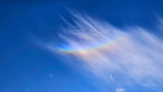 Lichtbreking in cirrusbewolking boven Beusichem - Nely van Frankenhuyzen